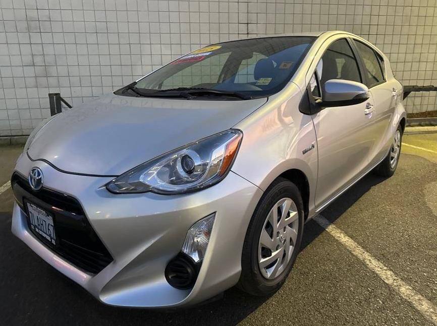 TOYOTA PRIUS C 2015 JTDKDTB3XF1575537 image